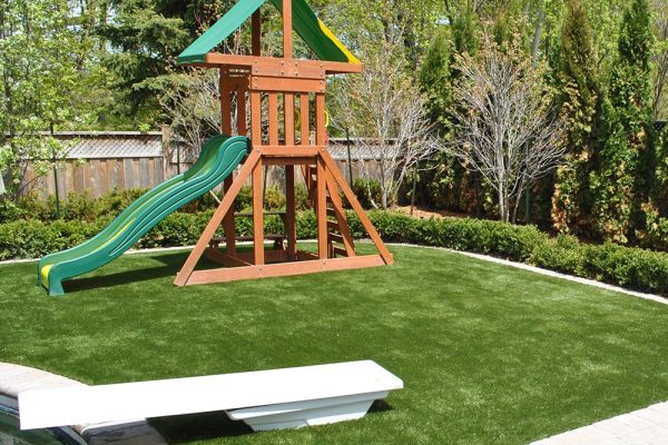 cesped-artificial-parques-infantiles-2